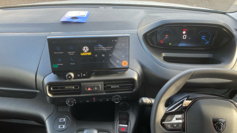 Peugeot Partner Standard Diesel 1.5 BlueHDi 100 Professional Plus Van